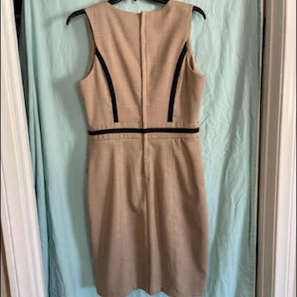 XOXO dress above the knee - Picture 2 of 3